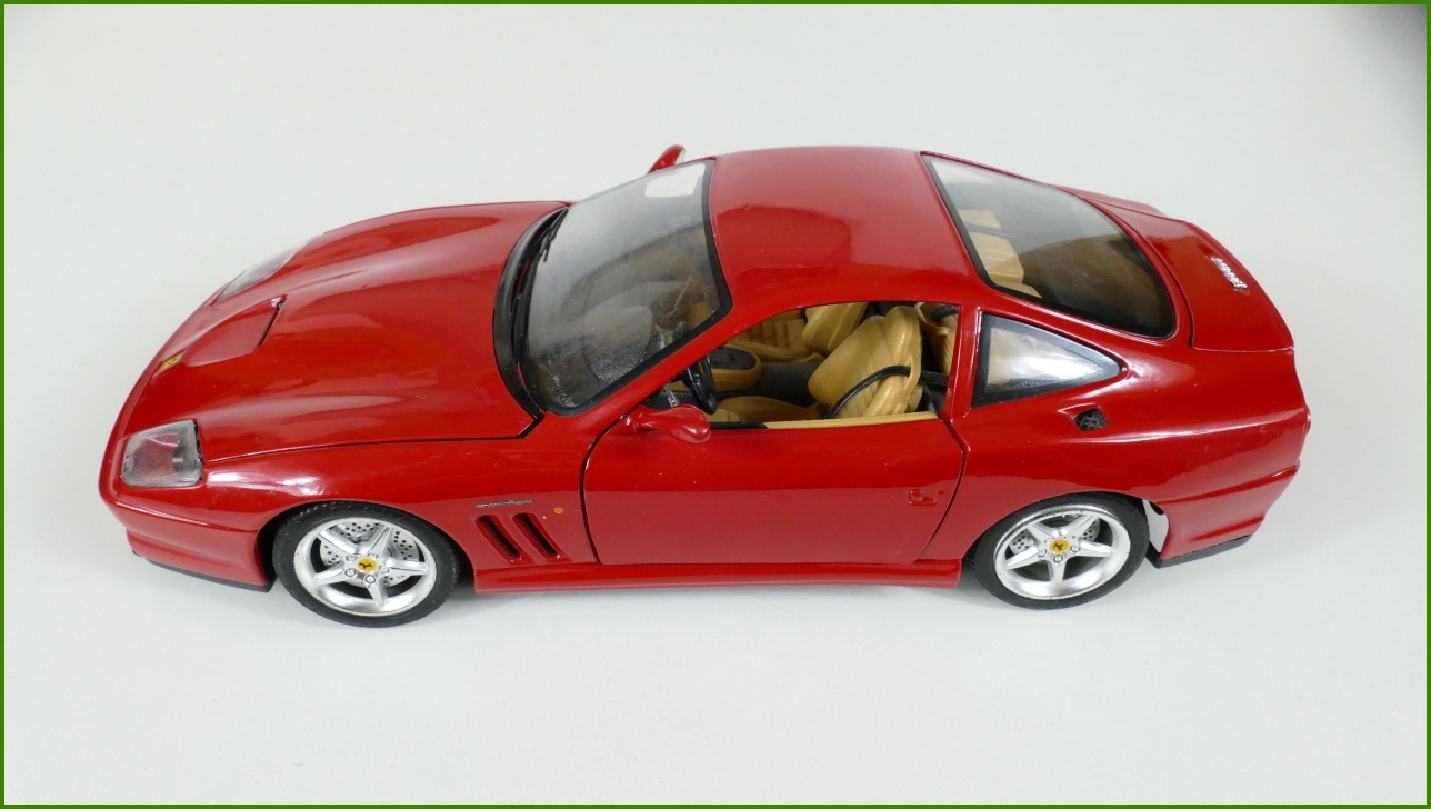 Kovový Model Bburago 1:18 - Ferrari 550 Maranello (1996)
