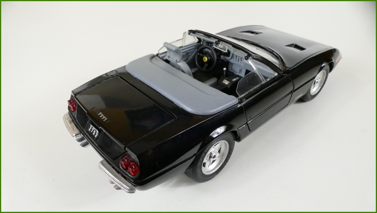 Model Auta Giodi 1:18 - Ferrari 365 GTS/4 Daytona 1969 - Viz Popis