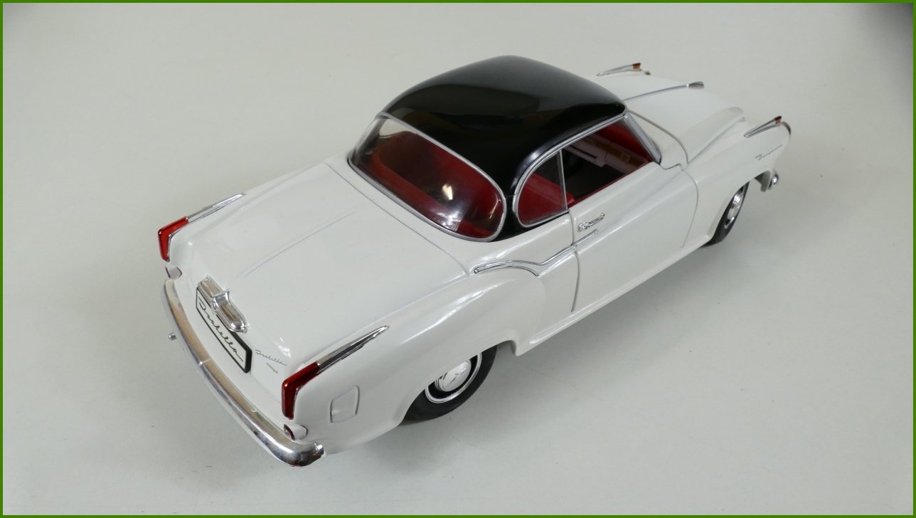 Model Auta Revell 1:18 - Borgward Isabella