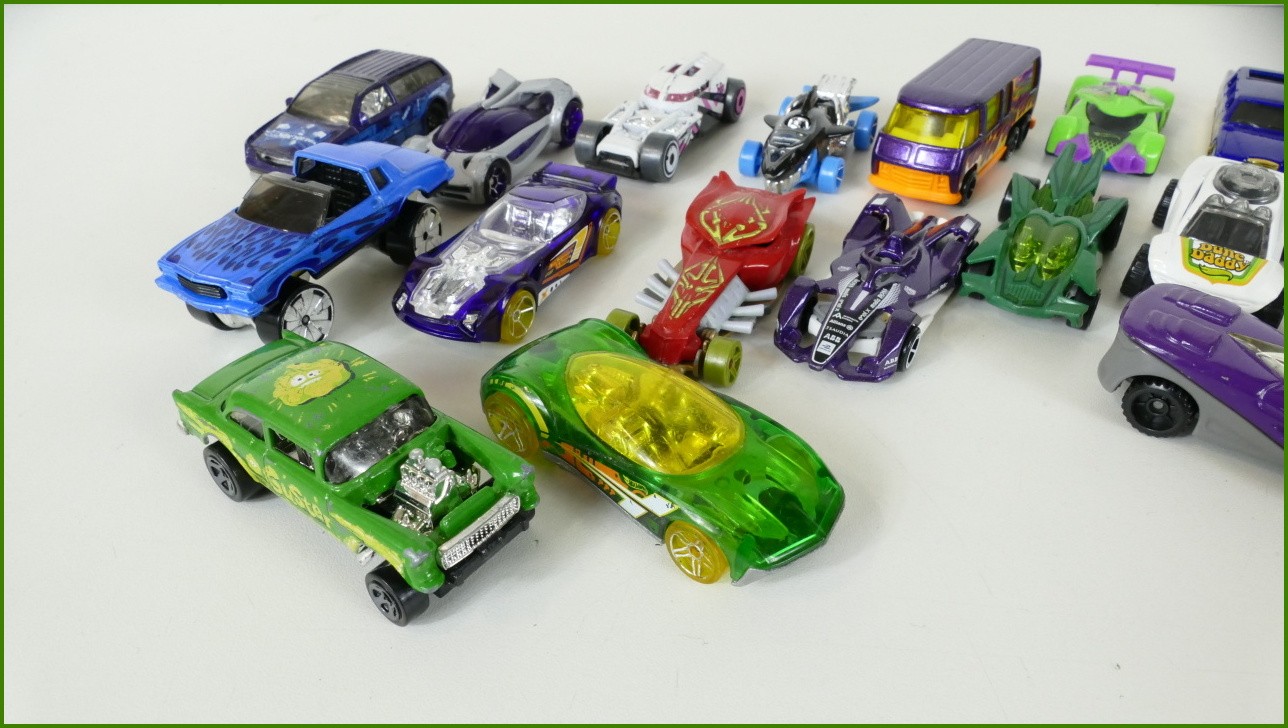 Sestava Autíček Hot Wheels 20 ks