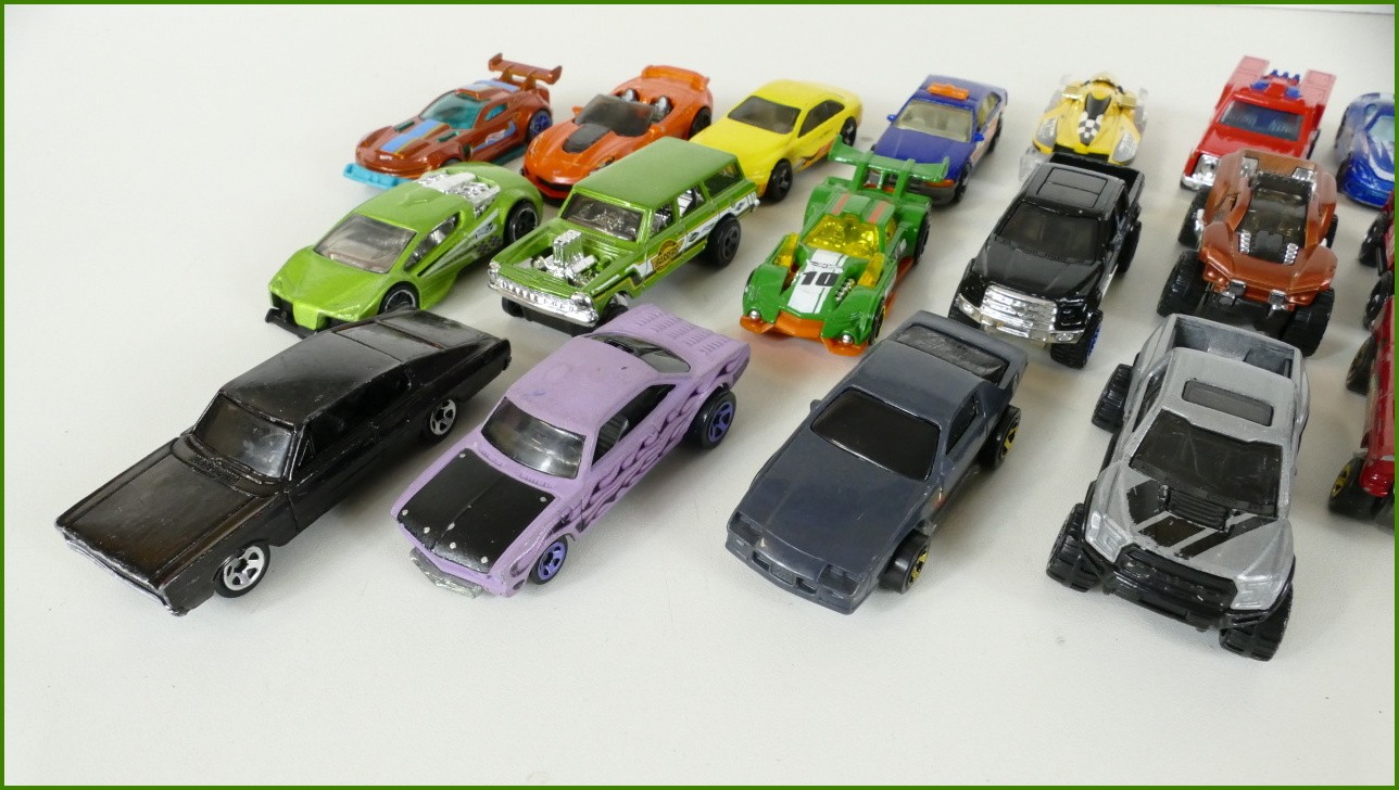 Sestava Autíček Hot Wheels 20 ks