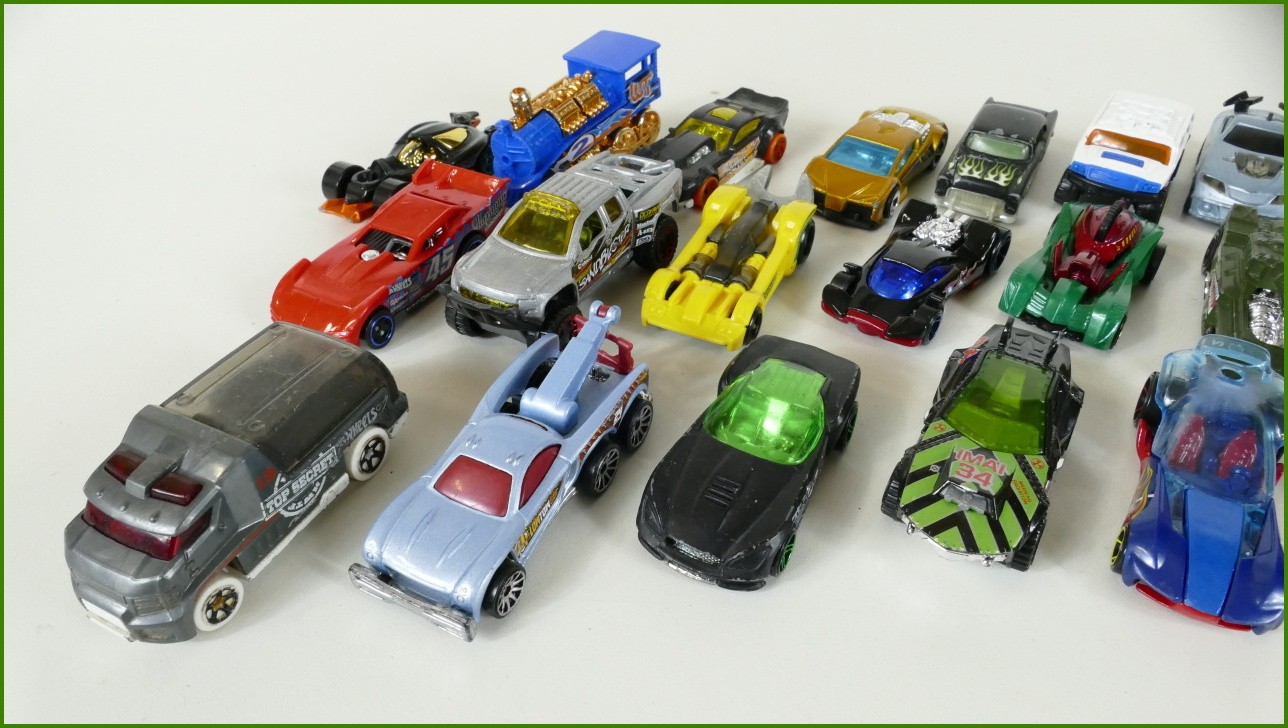 Sestava Autíček Hot Wheels 20 ks