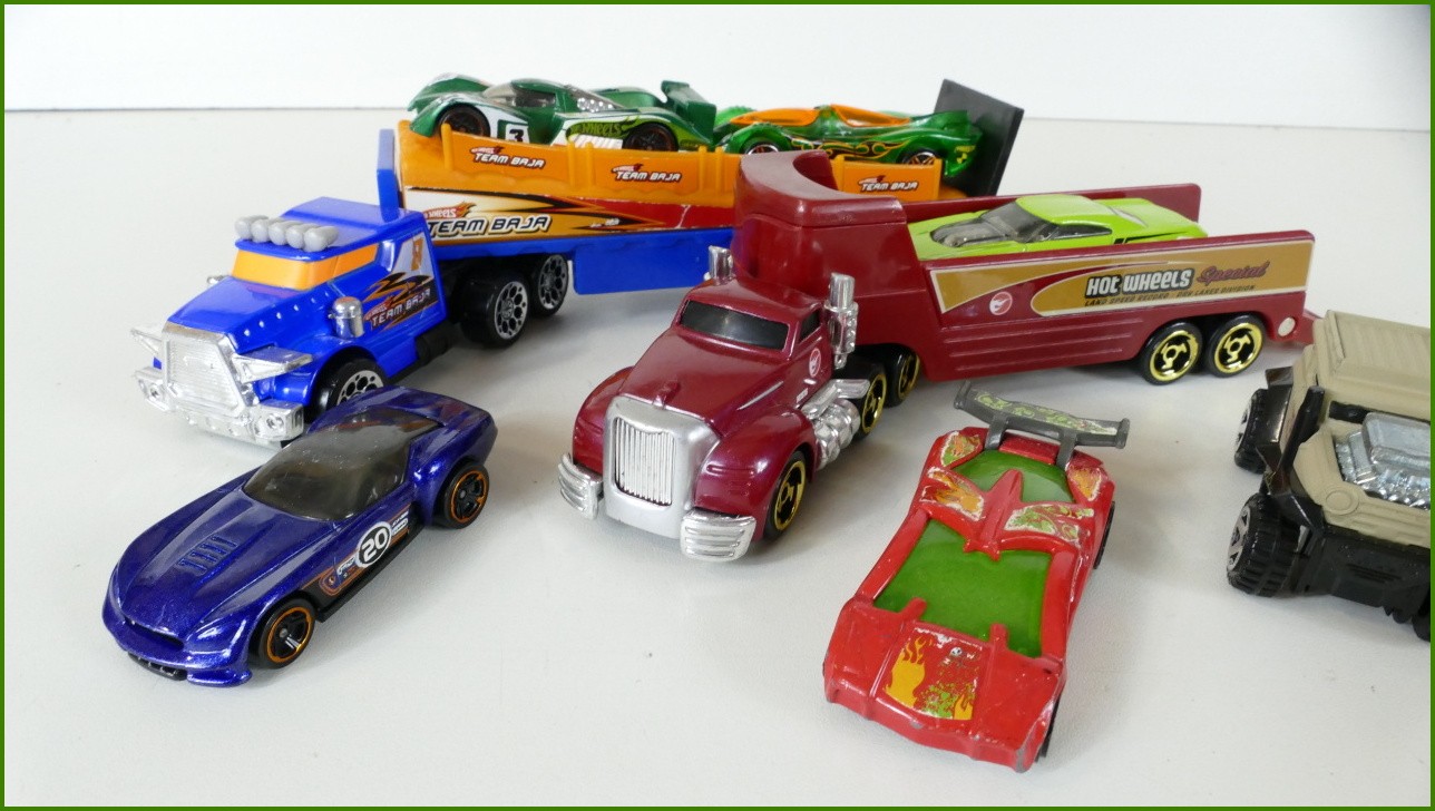 Sestava Autíček Hot Wheels Nákladní Auta s Autíčky