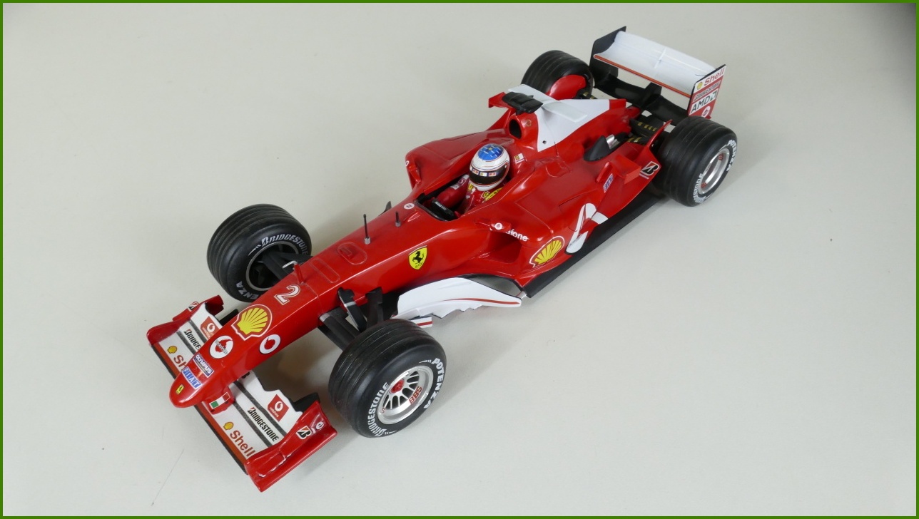 Model Formule Hot Wheels 1:18 - Ferrari F1 F2004 - Rubens Barrichello s Krabicí