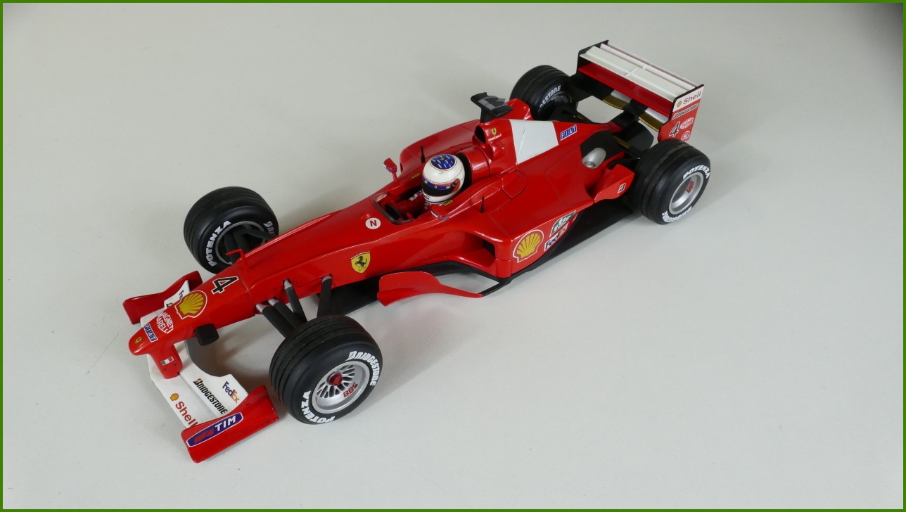 Model Formule Hot Wheels 1:18 - Ferrari F1 2000 - Rubens Barrichello s Krabicí