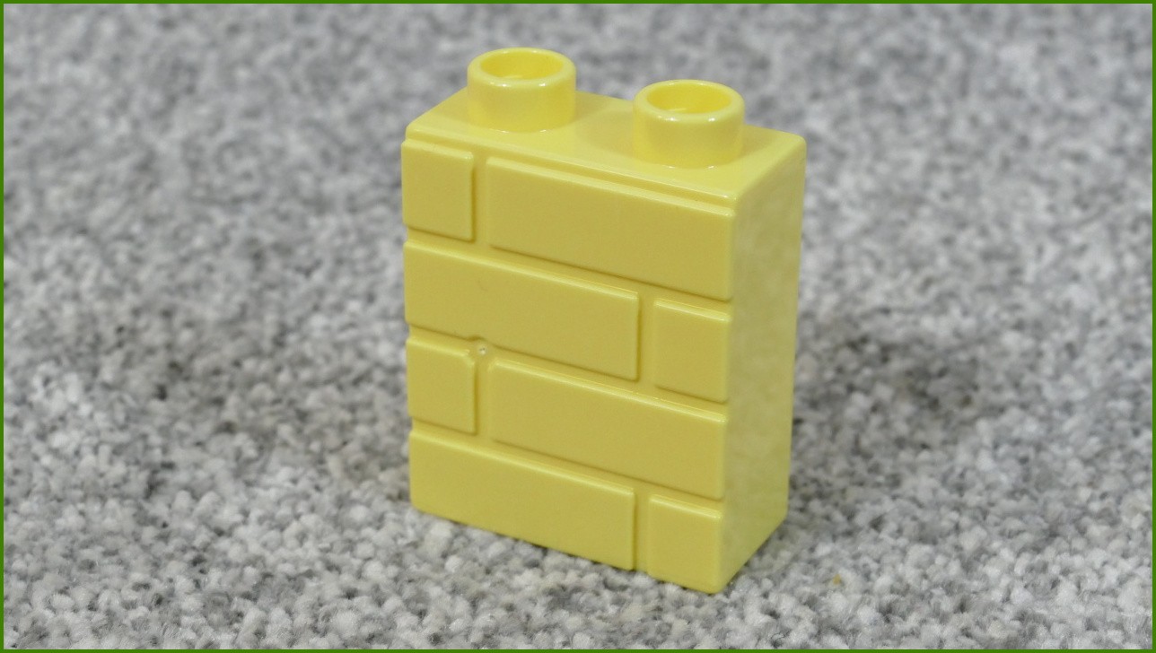 Lego® Duplo® Kostka 1x2x2 Světle Žlutá s Motivem Cihel - Nová