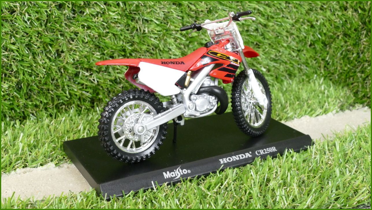 Model Replika Maisto Motorka 1:18 - Honda CR250R