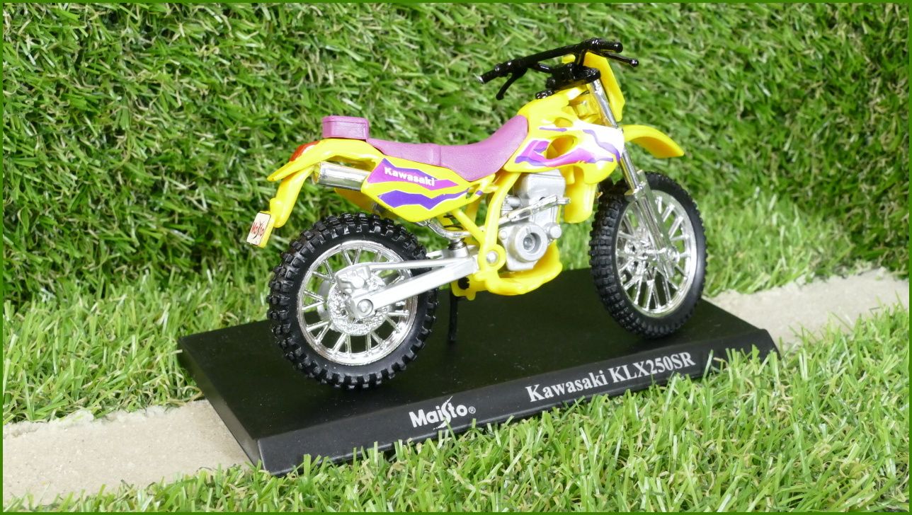 Model Replika Maisto Motorka 1:18 - Kawasaki KLX250SR