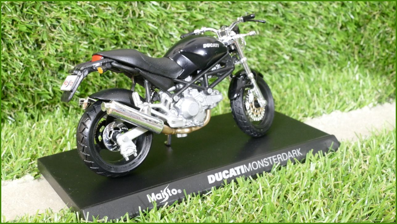 Model Replika Maisto Motorka 1:18 - Ducati Monsterdark