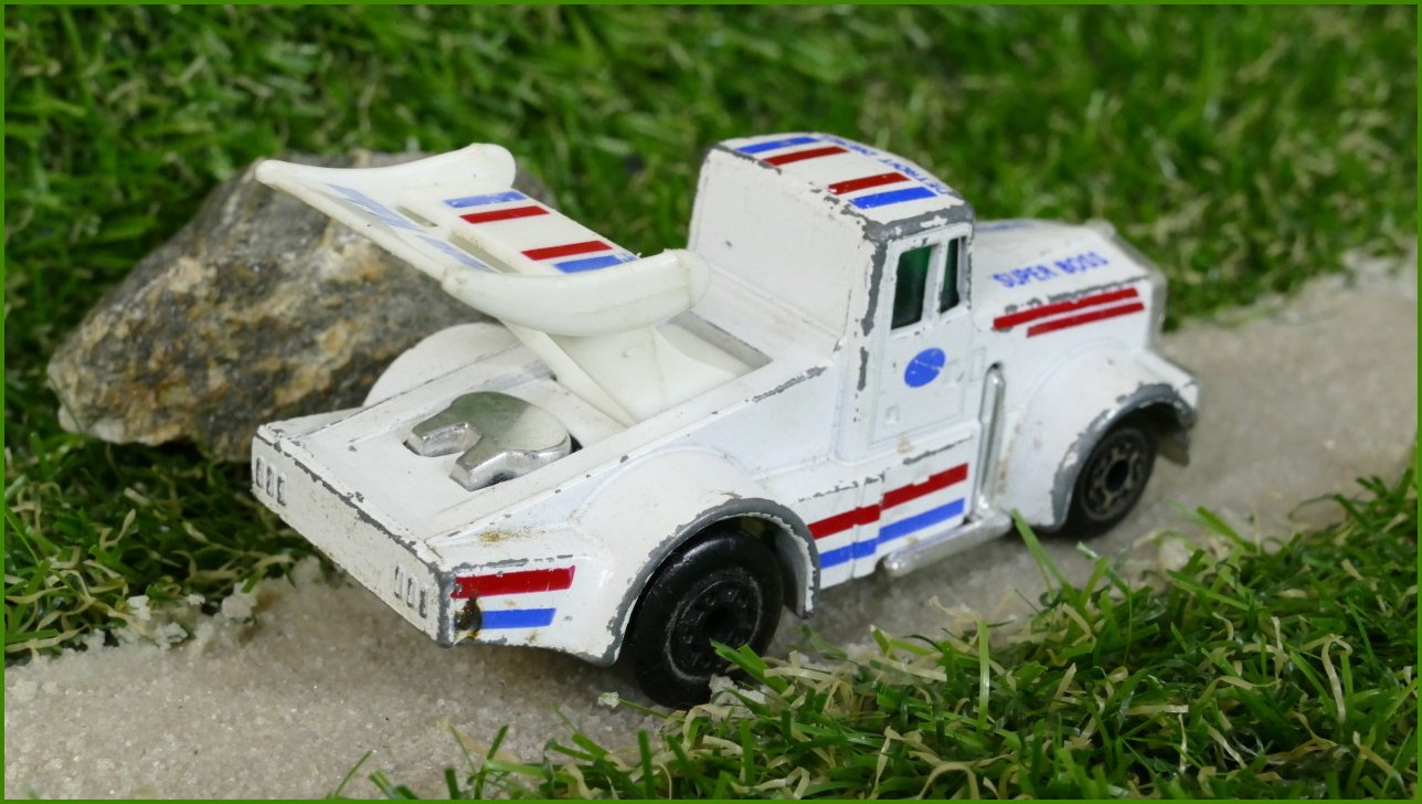 Autíčko Matchbox Kenworth