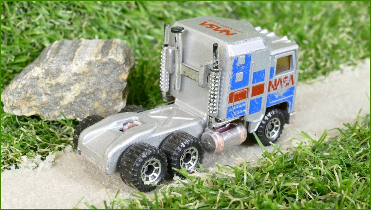 Autíčko Matchbox Kenworth (Lesney)