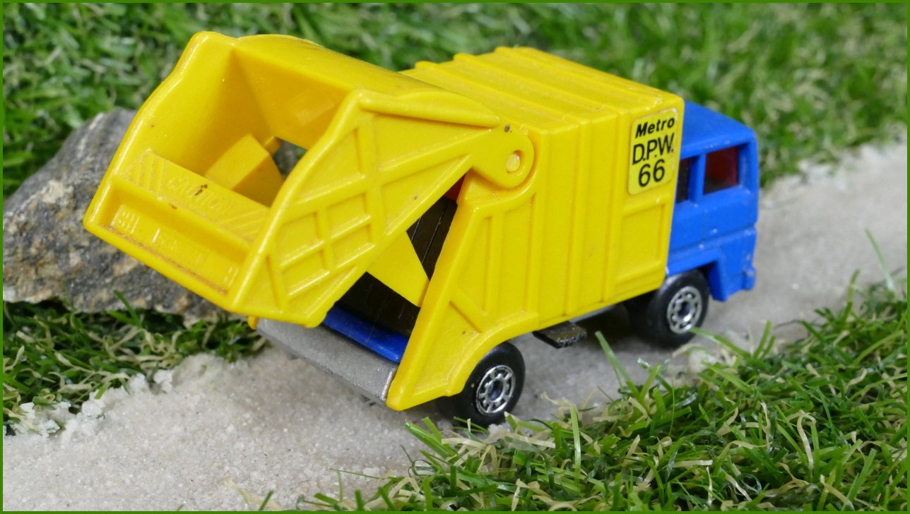 Autíčko Matchbox Superfast No.36 - Refuse Truck (Lesney)