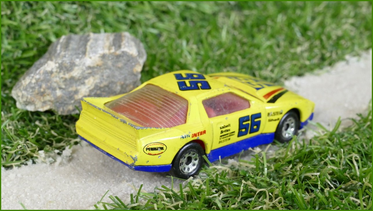 Autíčko Matchbox Pontiac Firebird Racer