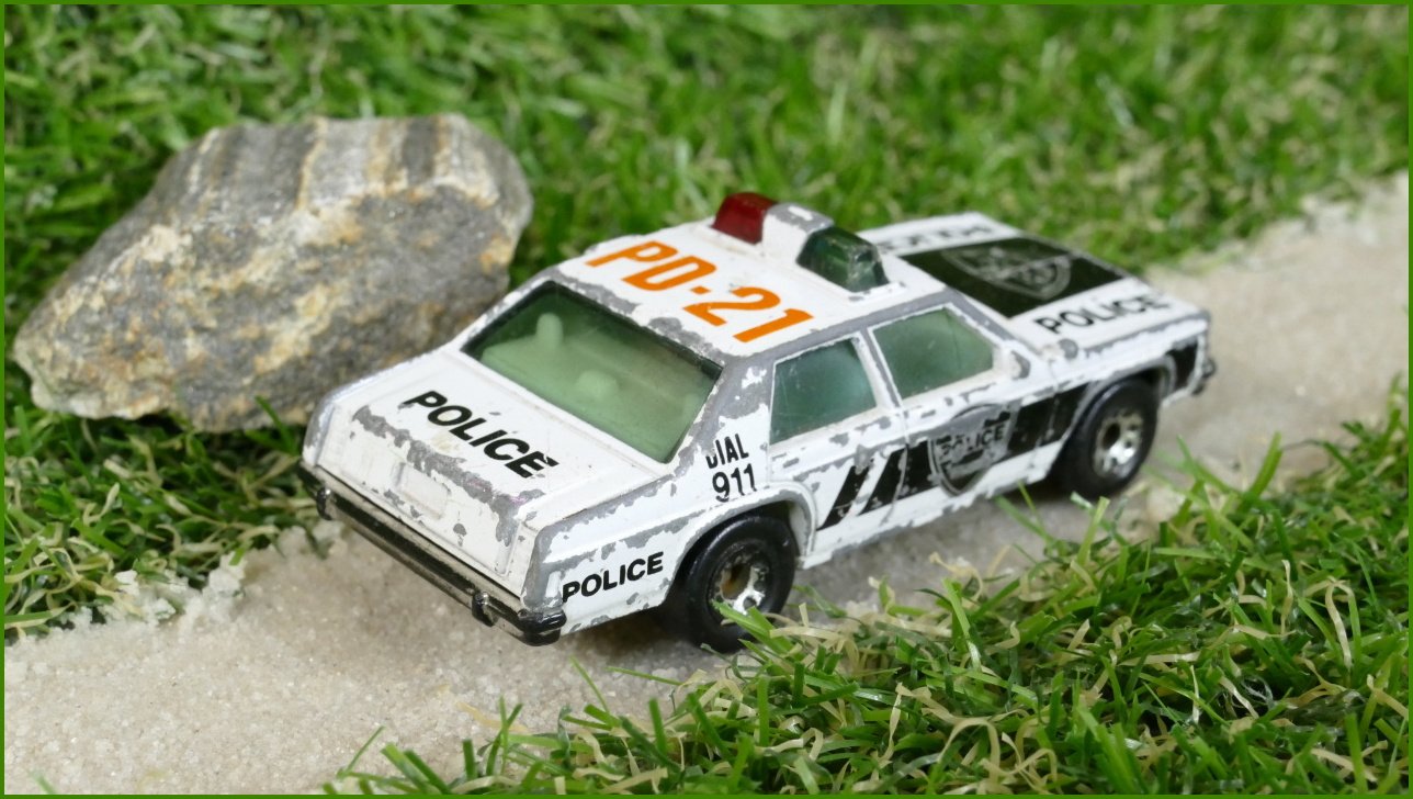 Autíčko Matchbox Ford LTD