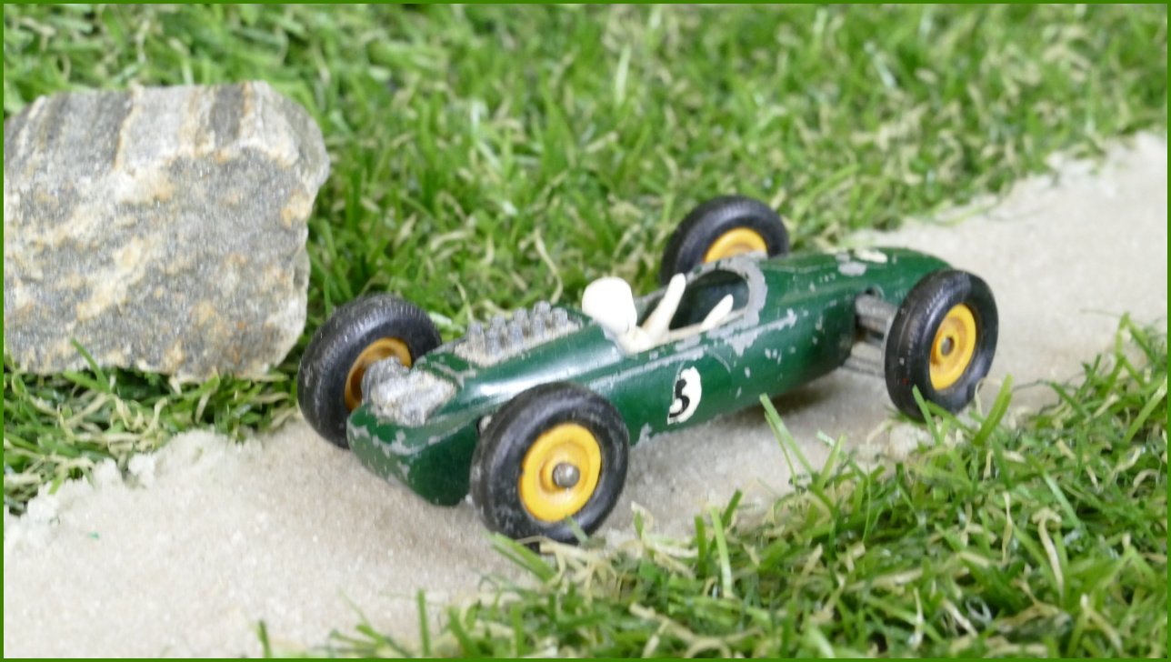 Autíčko Matchbox No.19 - Lotus (Lesney)