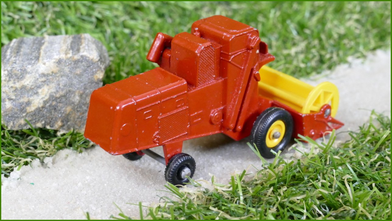 Autíčko Matchbox No.65 - Claas Combine Harvester (Lesney)