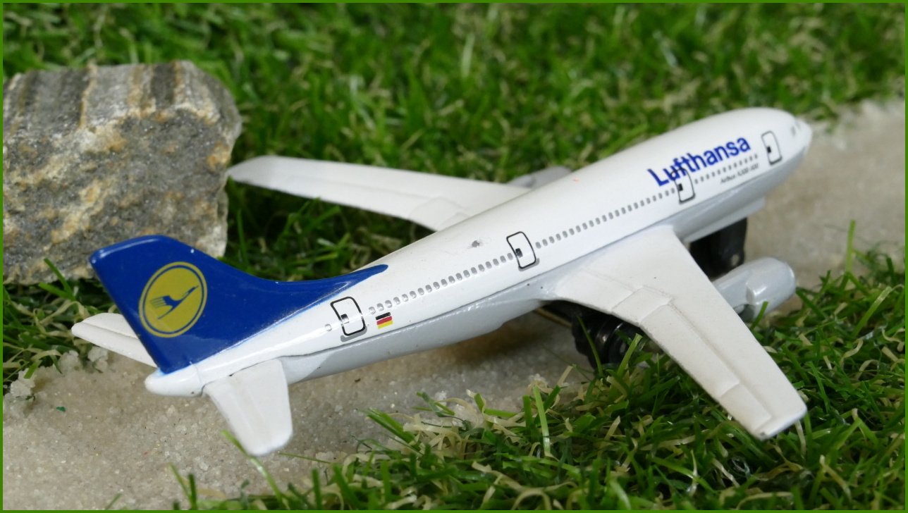 Autíčko Matchbox SB 28 - Airbus A300B