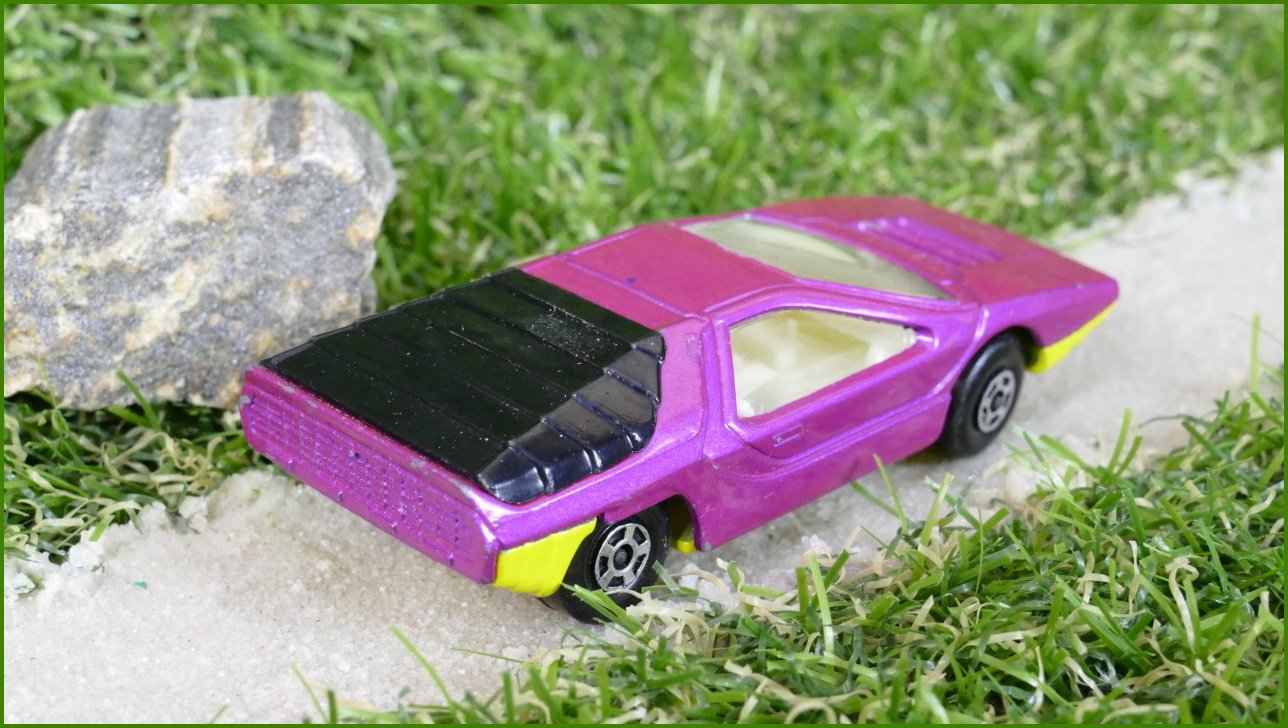 Model Autíčka Matchbox Superfast No.75 Alfa Carabo (Lesney)
