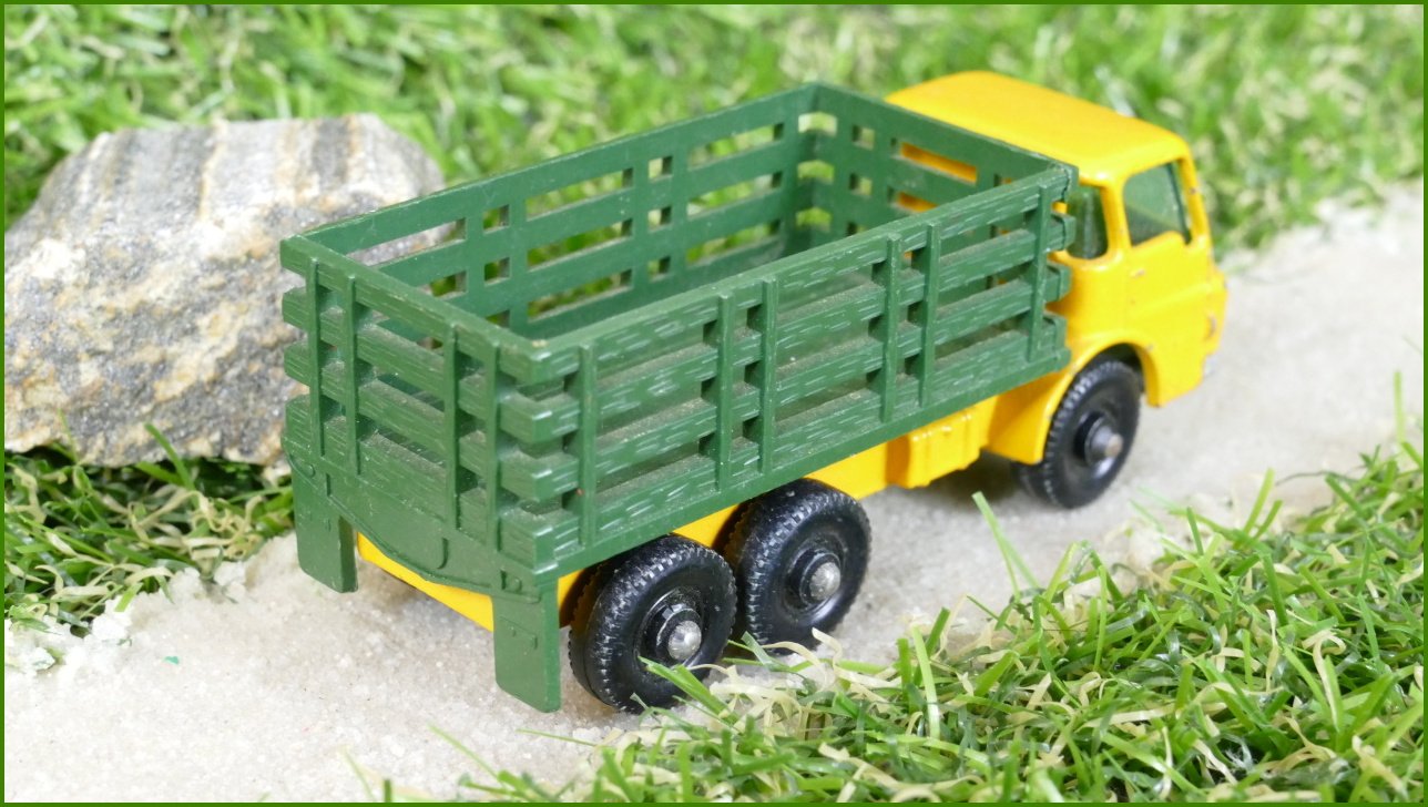 Model Autíčka Matchbox No.4 Stake Truck (Lesney)