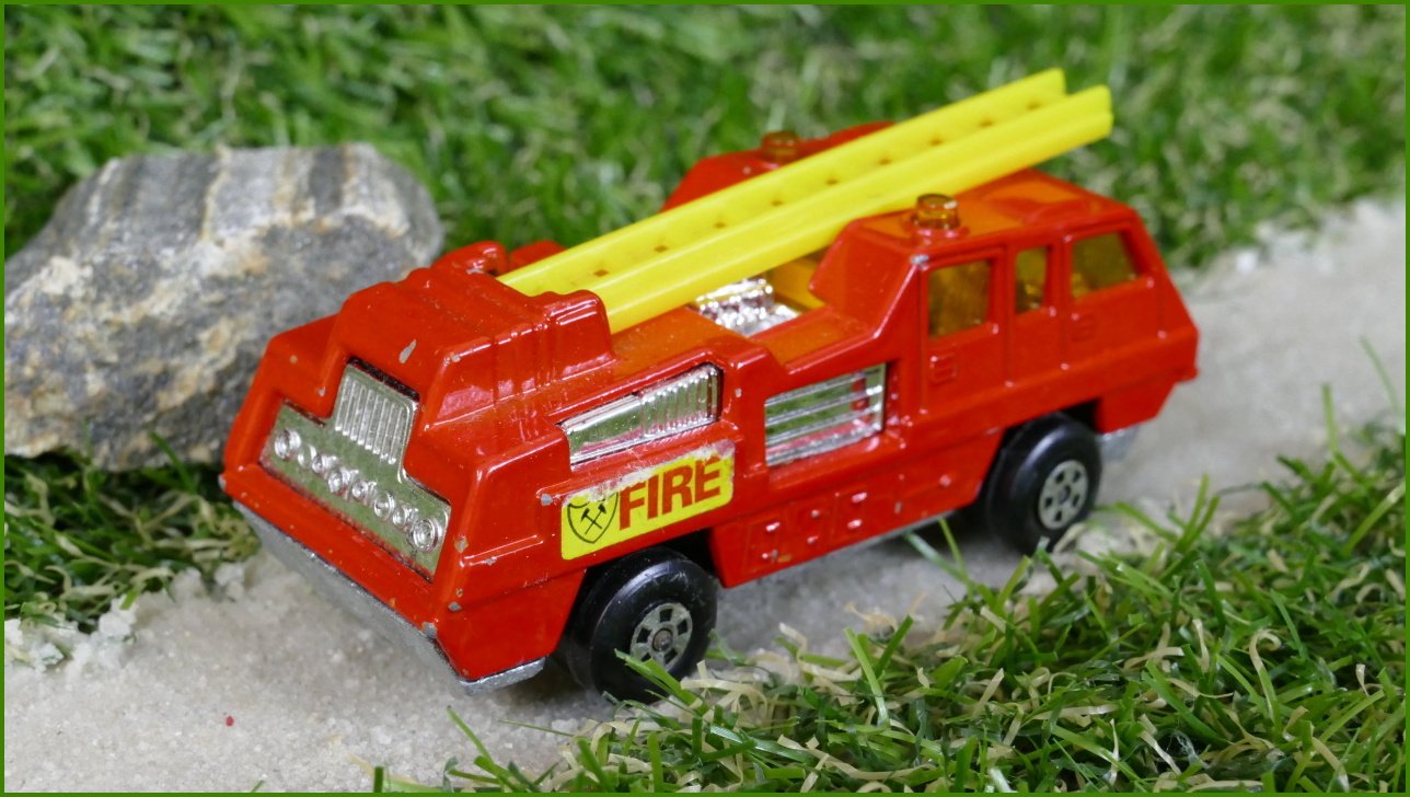 Model Autíčka Matchbox Superfast No.22 Blaze Buster (Lesney)