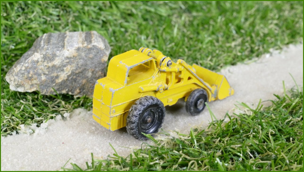 Model Autíčka Matchbox No.24 - Wheatherill Hydraulic (Lesney)