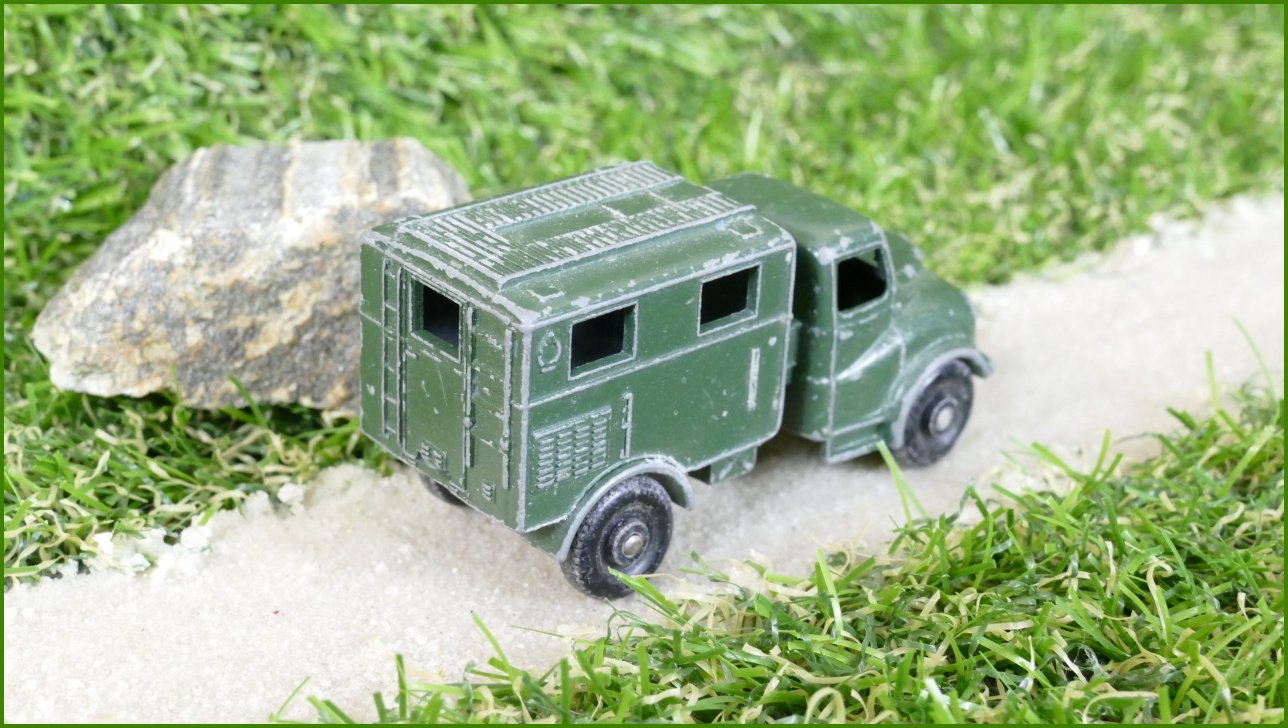 Model Autíčka Matchbox No.68 - Austin MK 2 Radio Truck (Lesney)