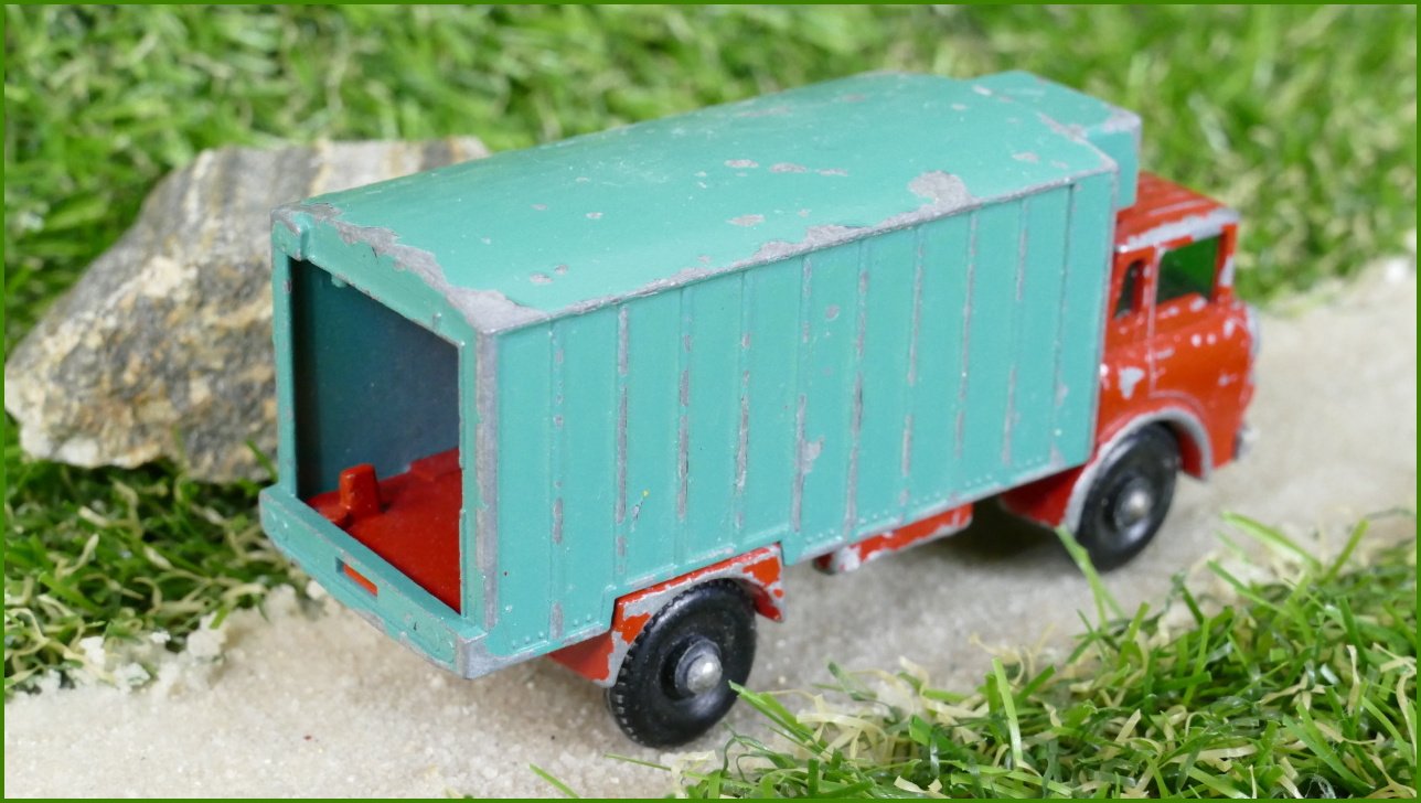 Model Autíčka Matchbox No.44 - Refrigerator Truck (Lesney)