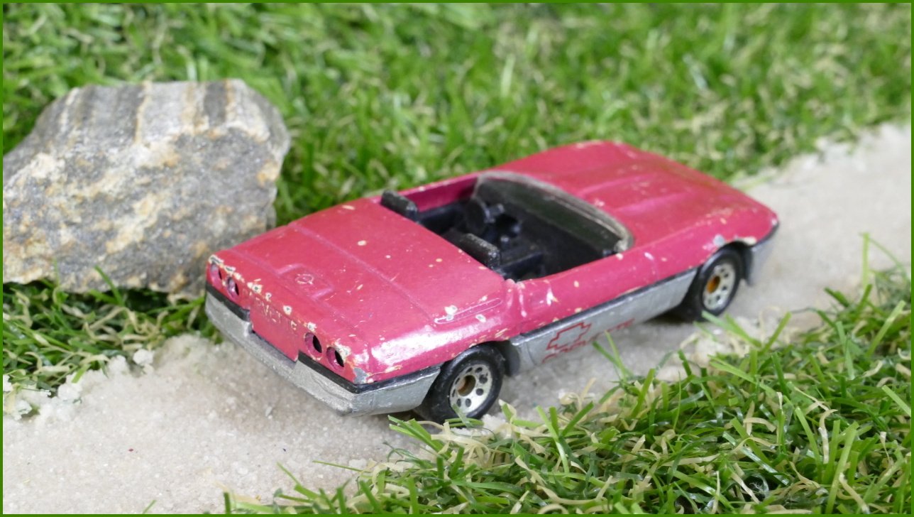 Model Autíčka Matchbox 1987 Corvette - bez předního skla