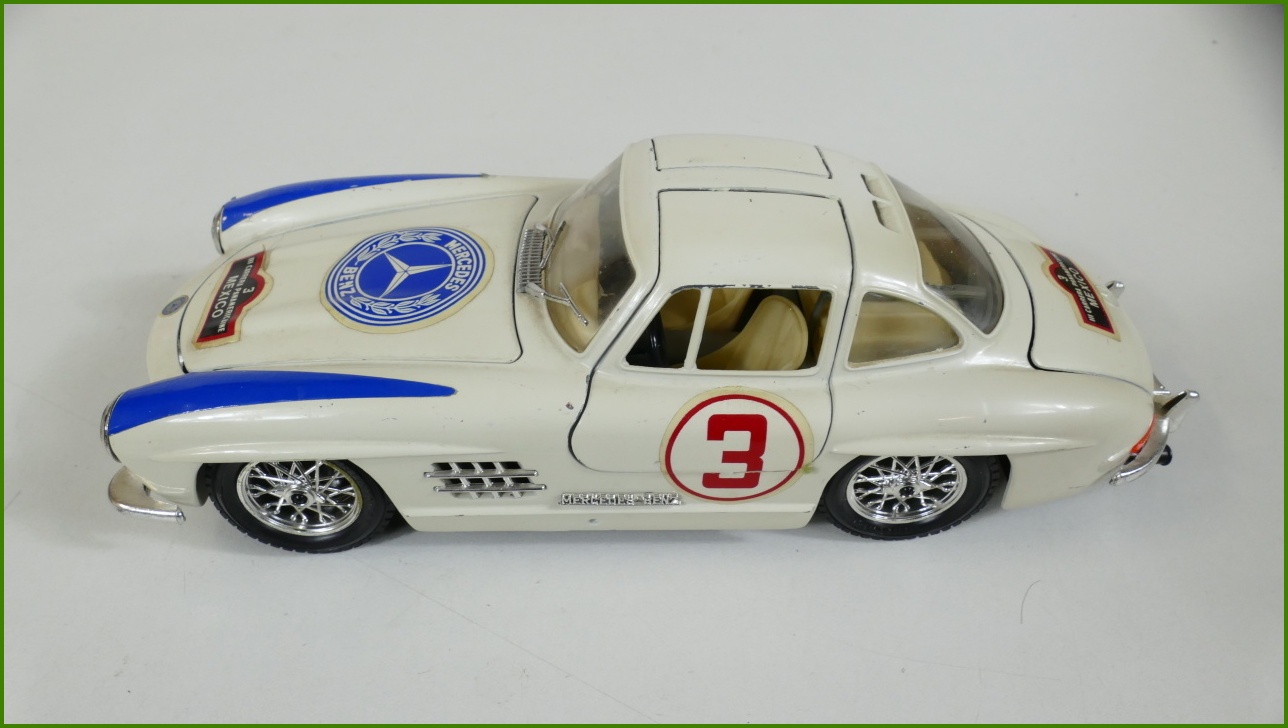 Model Auta Bburago 1:24 - Mercedes-Benz 300 SL