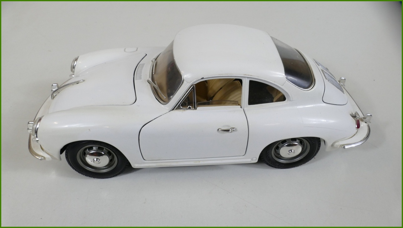 Kovový Model Bburago 1:18 - Porsche 356 B (1961)