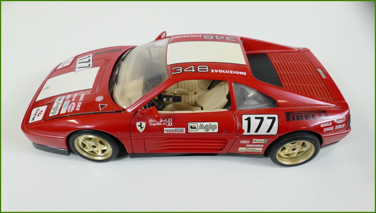 Kovový Model Bburago 1:18 - Ferrari 348 tb (1989)
