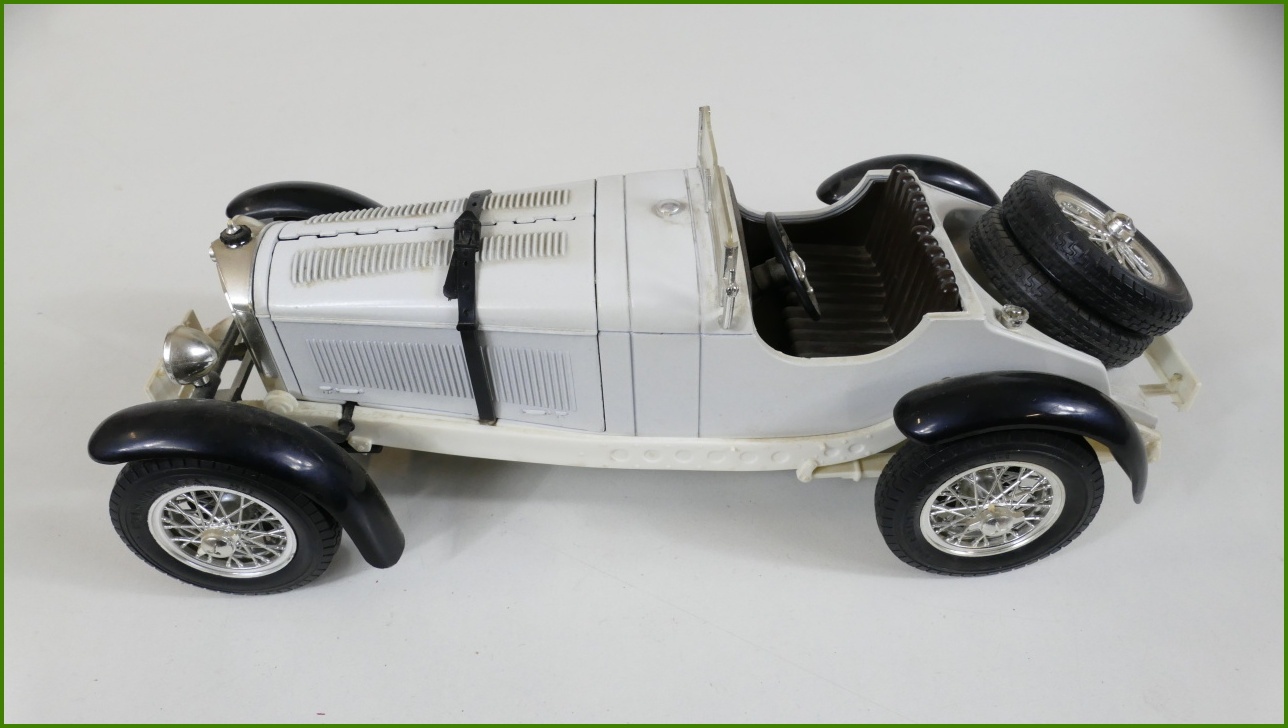 Kovový Model Bburago 1:18 - Mercedes-Benz SSK - Viz Popis