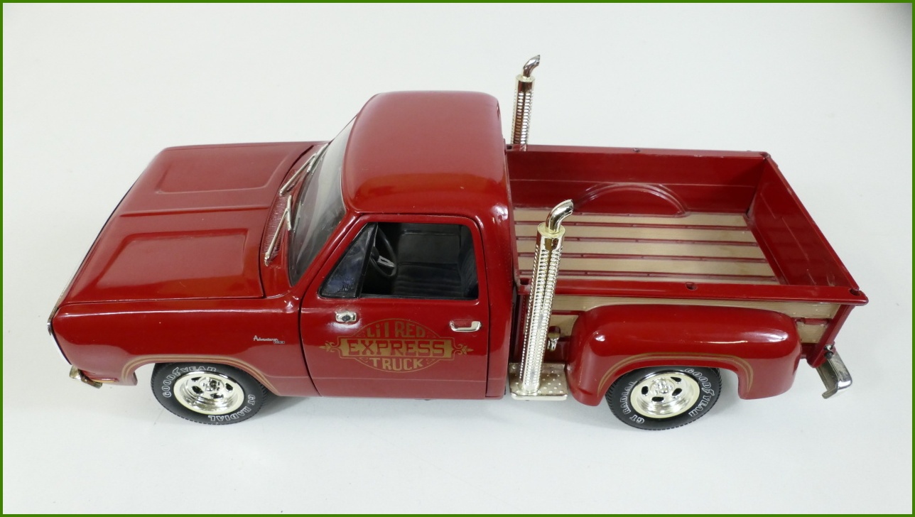 Model Auta ERTL 1:18 Dodge Pickup Truck (1978) - Viz Popis