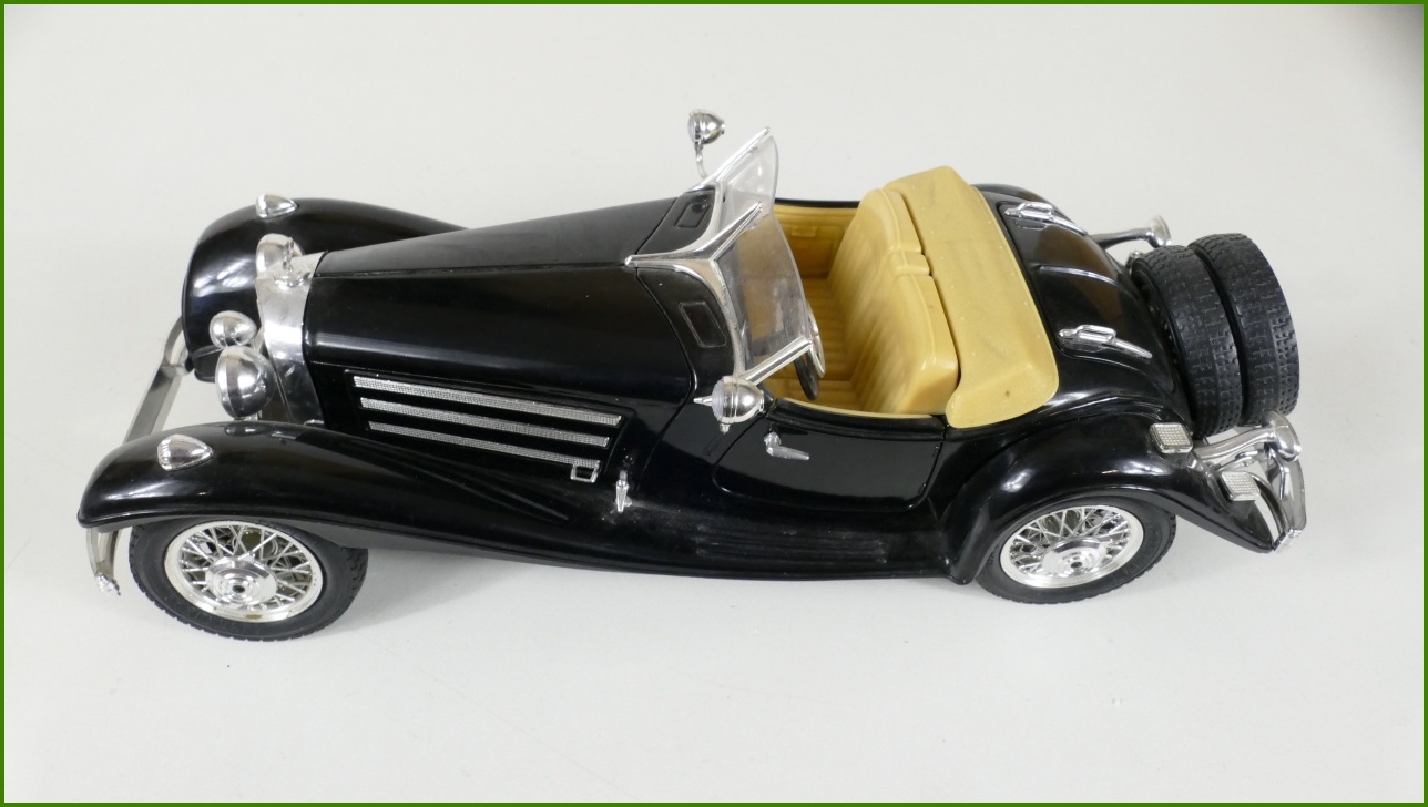 Kovový Model Bburago 1:18 - Mercedes Benz 500 K Roadster (1936) - Viz Popis