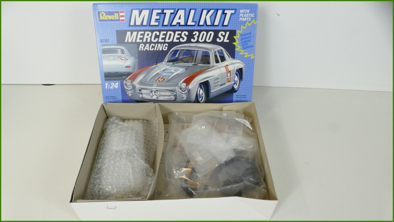 Model Auta Revell Metal Kit Stavebnice 1:24 - Mercedes 300 SL Racing