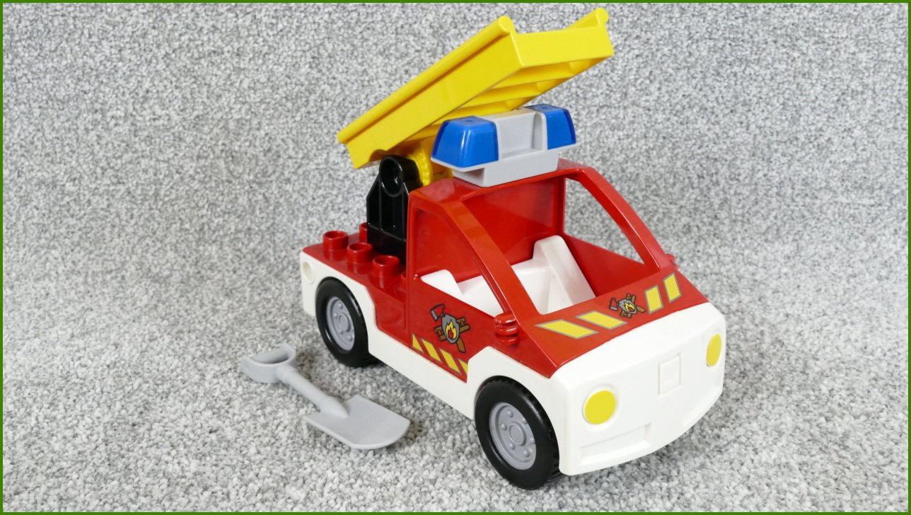 Lego® Duplo® Hasičské Větší Osobní Auto se Žebříkem