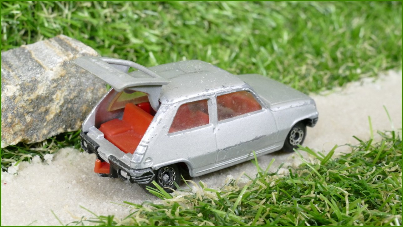 Model Autíčka Matchbox Lesney No.21 - Renault 5TL