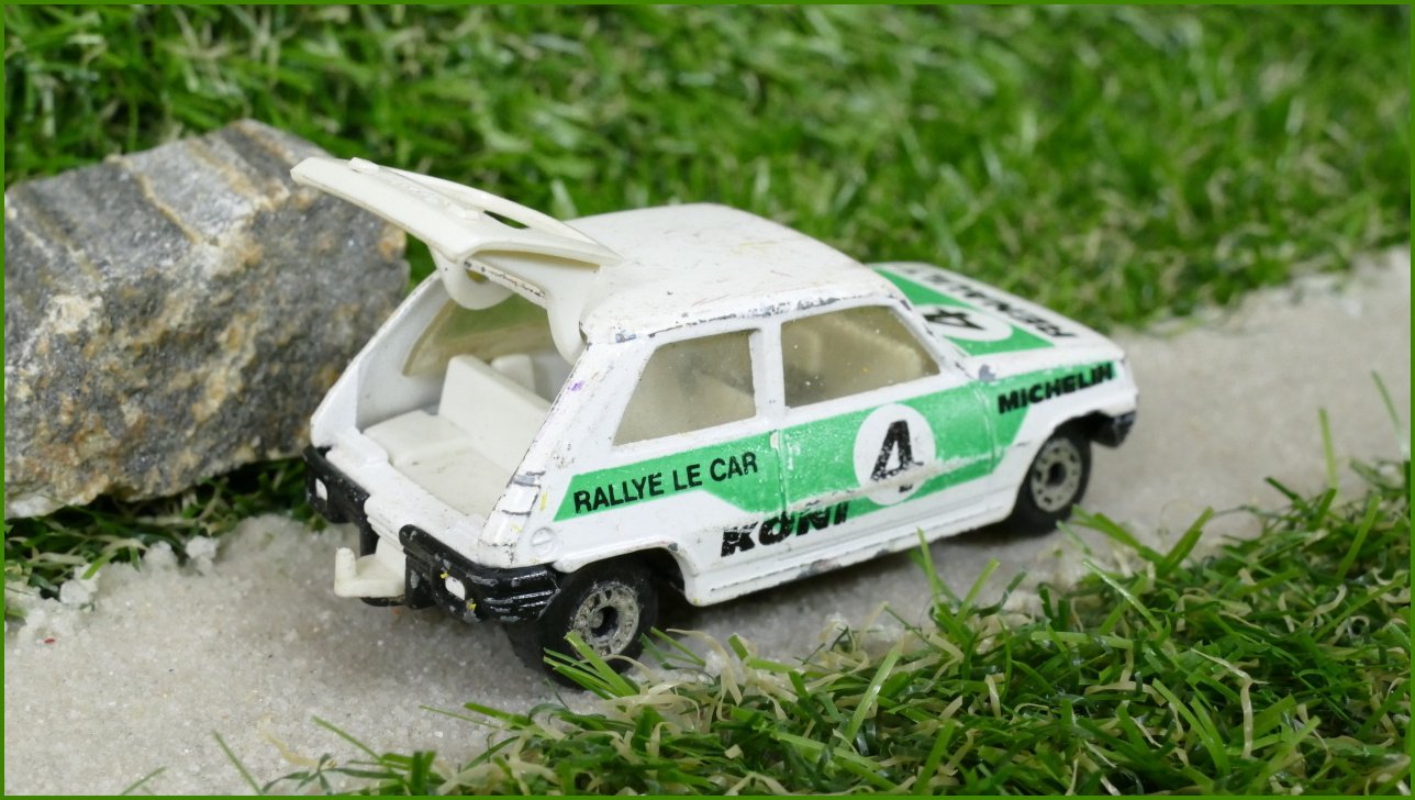 Model Autíčka Matchbox Lesney No.21 - Renault 5TL