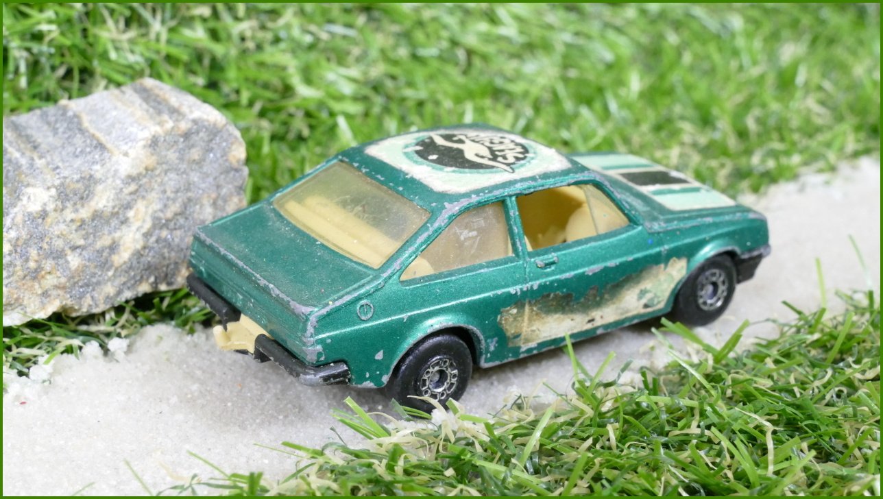 Model Autíčka Matchbox Lesney No.9 - Ford Escort RS2000