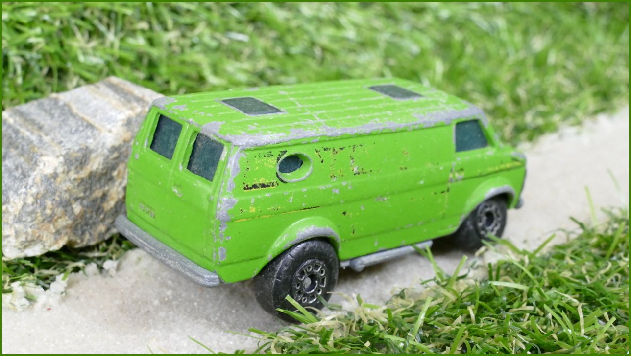 Model Autíčka Matchbox Lesney No.68 - Chevy Van