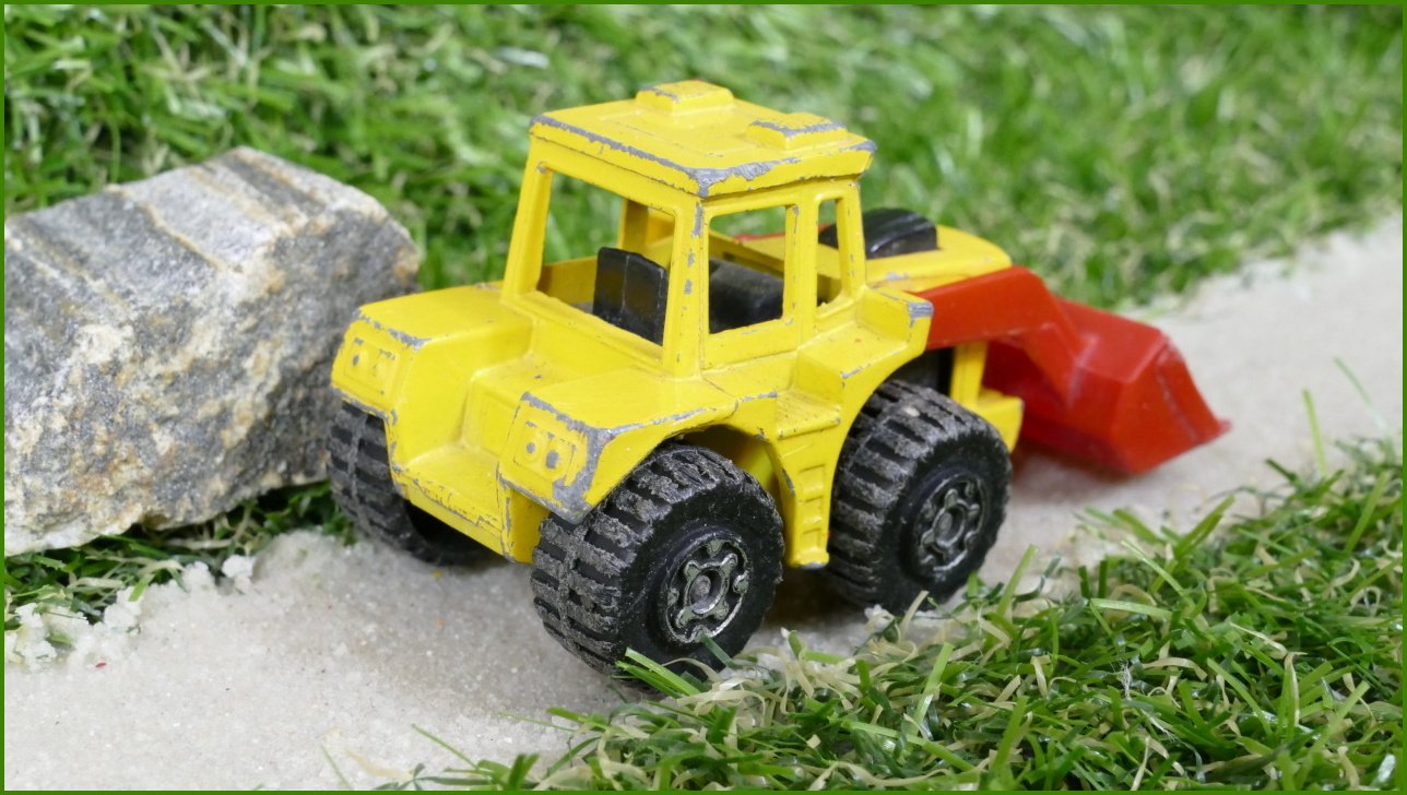 Model Autíčka Matchbox Lesney No.28 - Tractor Shovel