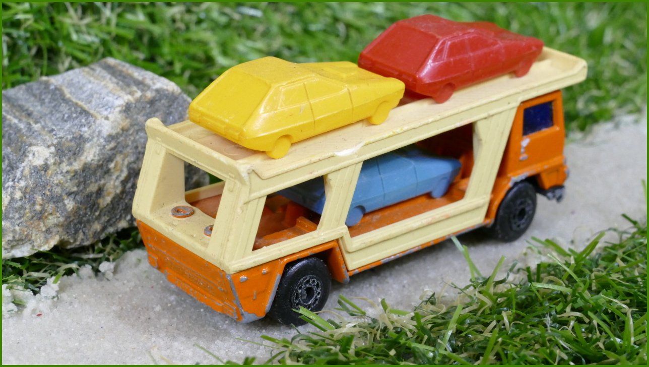 Model Autíčka Matchbox Lesney No.11 - Car Transporter