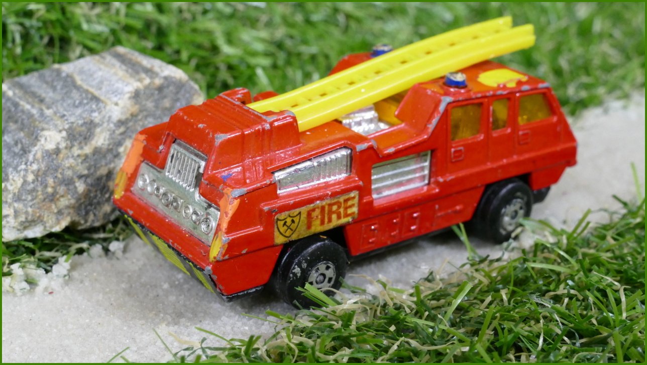 Model Autíčka Matchbox Lesney No.22 - Blaze Buster
