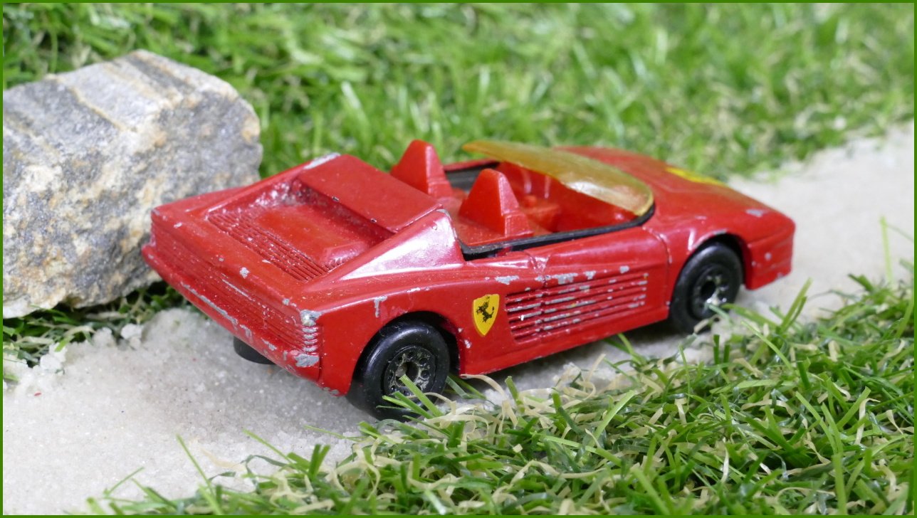 Autíčko Matchbox (Thailand) Ferrari Testarossa