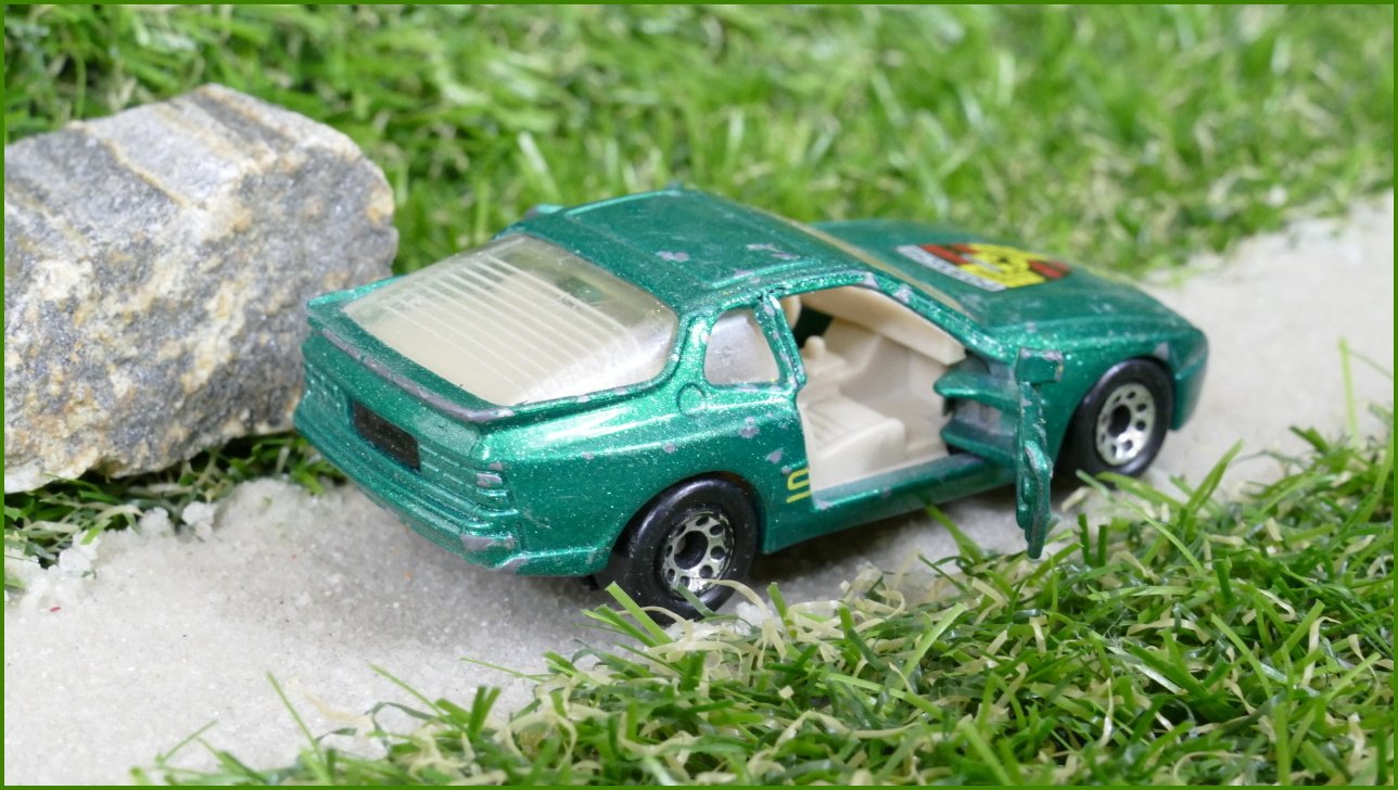 Autíčko Matchbox (Thailand) Porsche 944 Turbo