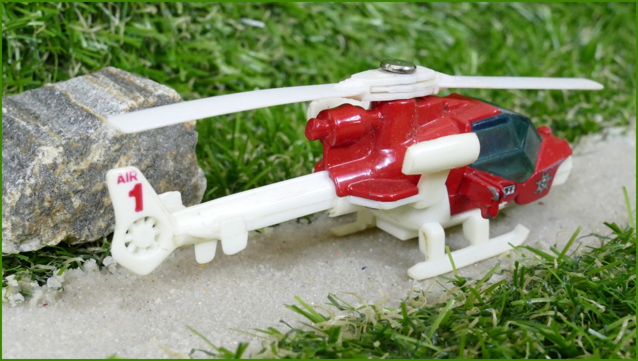 Autíčko Matchbox (Thailand) Mission Helicopter