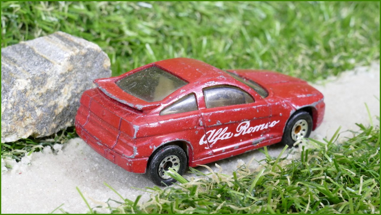 Autíčko Matchbox (China) Alfa Romeo SZ