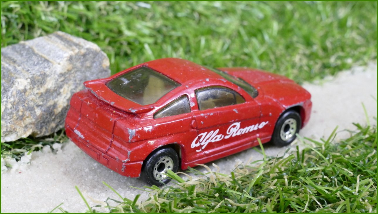 Autíčko Matchbox (China) Alfa Romeo SZ