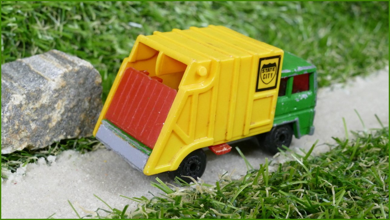 Autíčko Matchbox (China) Refuse Truck - bez zadní sklopky
