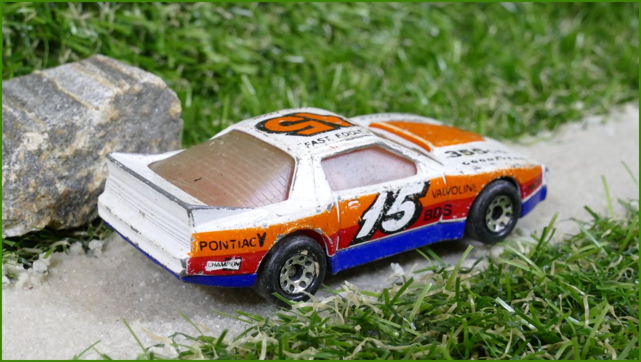Matchbox Autíčko Angličák (Macau) Pontiac Firebird Racer